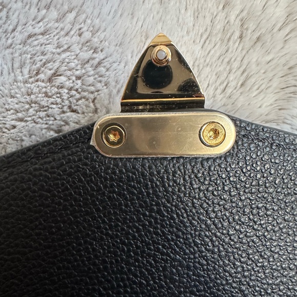 Louis Vuitton Pochette Métis East West Monogram Empreinte Leather Black - Picture 14 of 16